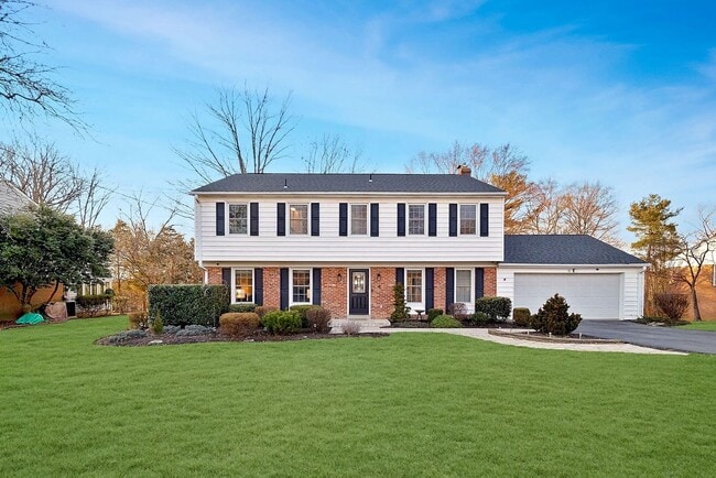 Primary Photo - ABSOLUTELY GEORGEOUS 5BD/3.5BA Fully-Renov...