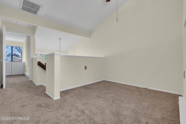 Building Photo - 30 Berkshire Ct