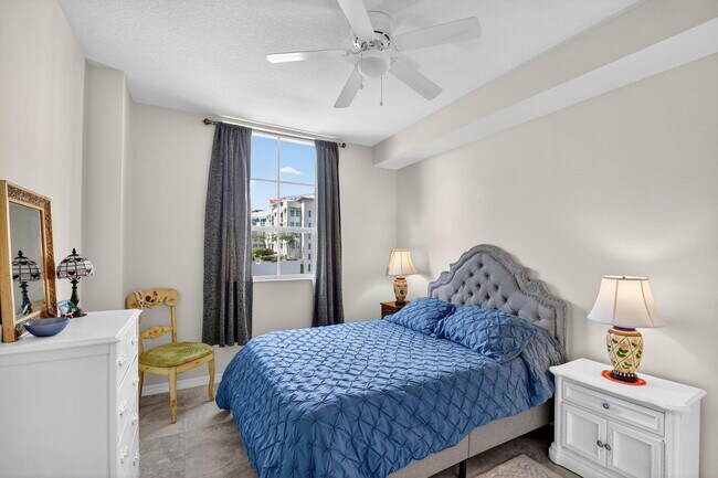 Building Photo - 600 S Dixie Hwy