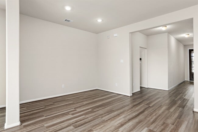 Building Photo - 13401 Emerald Mallard Dr