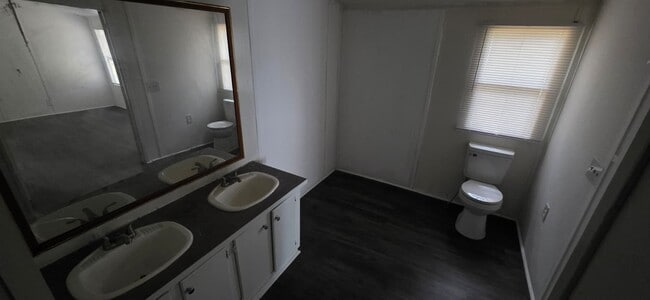 Building Photo - Cedar Street MHC