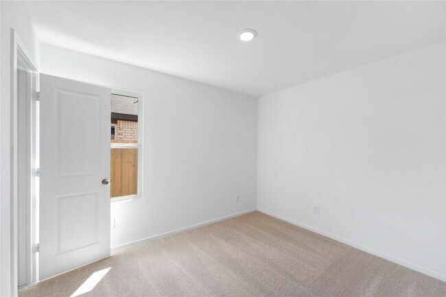 Building Photo - 9230 Coral Trout Wy