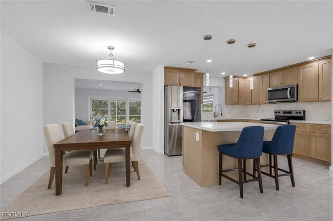 Building Photo - 1653 S Fountainhead Rd