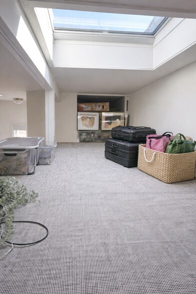 Storage Loft (above closets) - 425 46th St