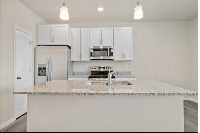 Building Photo - 1531 Richard Martin Dr