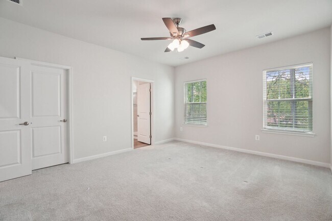 Building Photo - Lukas Park, Over 2000 Square Feet, Nearly New Build... Everything you want all in one! Come see f...