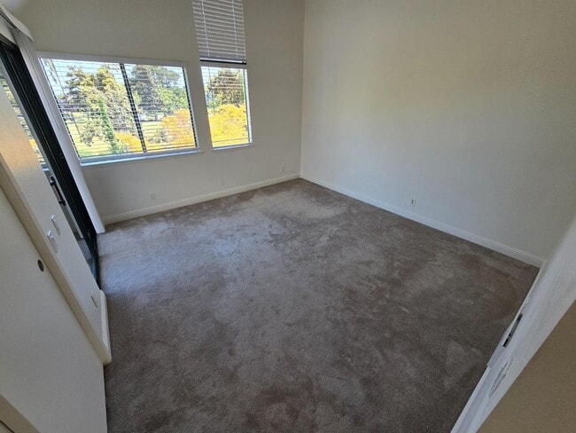 Building Photo - 2261 Armada Way
