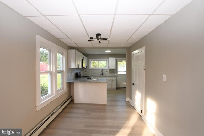 Building Photo - 14 Delaware Ave