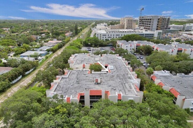 Building Photo - 636 NW 13th St