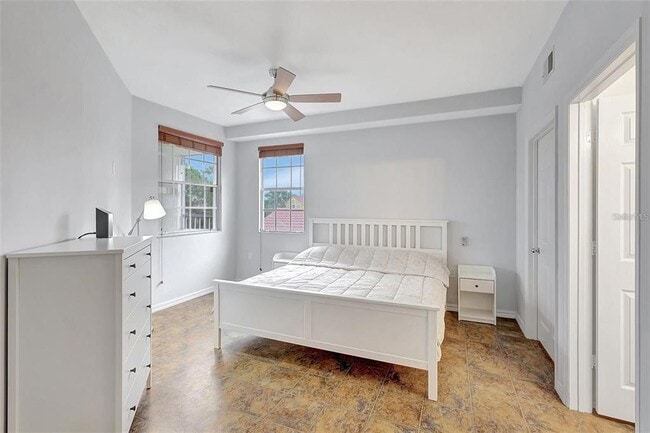 Building Photo - 5500 Bentgrass Dr