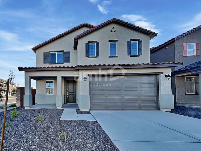 Building Photo - 9715 W Parkway Dr