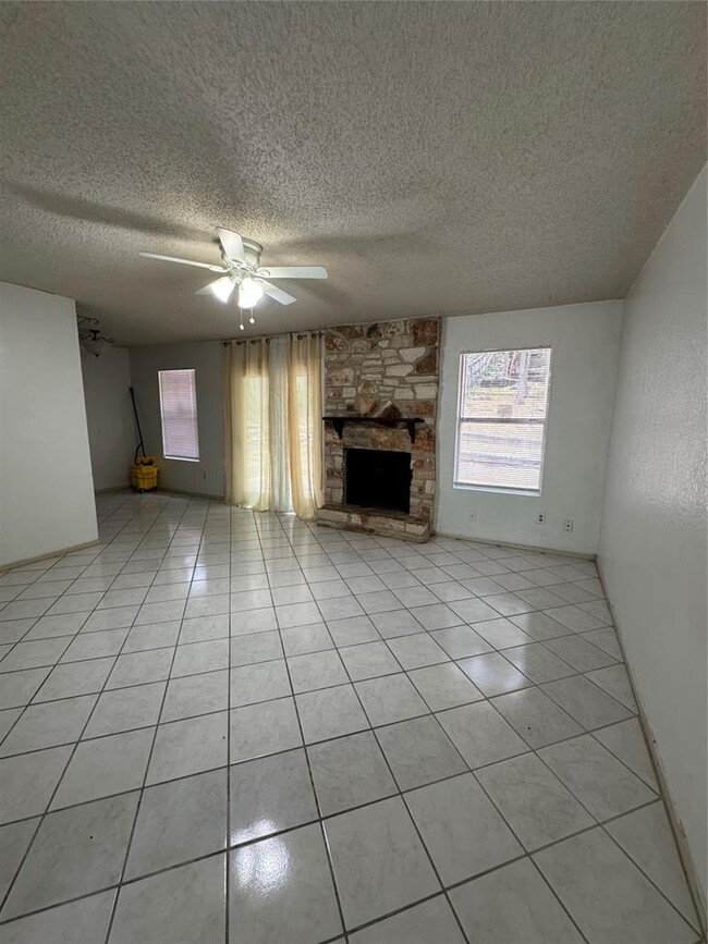 Building Photo - 3107 Harpers Ferry Ln