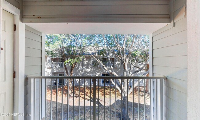 Building Photo - 7060 Deer Lodge Cir