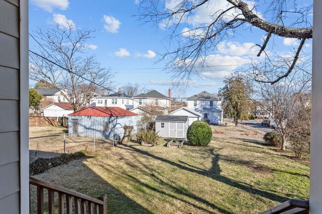 Building Photo - Updated 1920s Colonial in Northside – 3 Bed, 4 Bath – Available Now – $2,895/mo