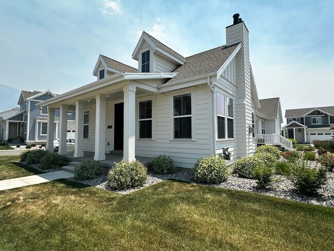 Building Photo - Amazing Home Available in the Heart of Highland UT!