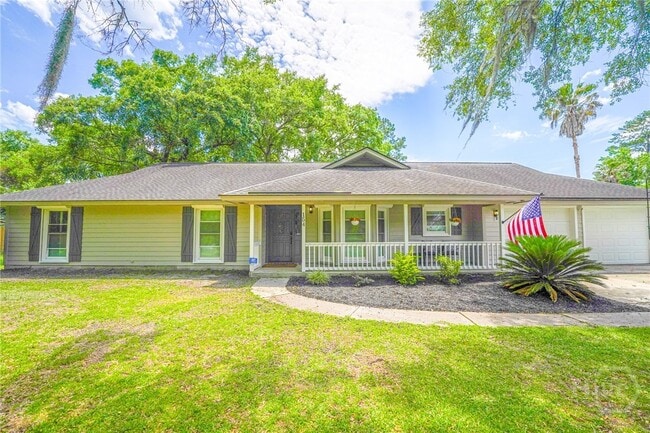Primary Photo - 154 MacKay Dr