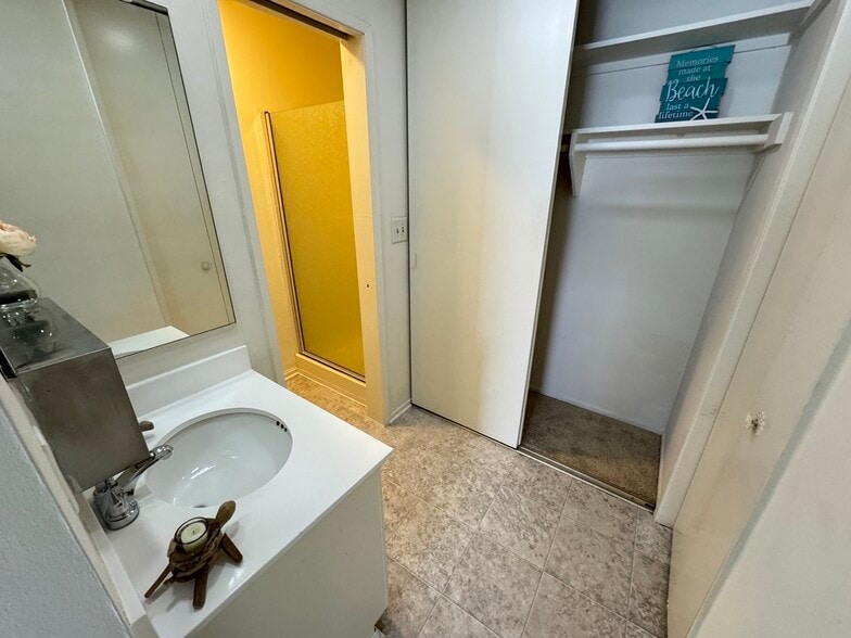 Building Photo - 5858 S Pacific Coast Hwy