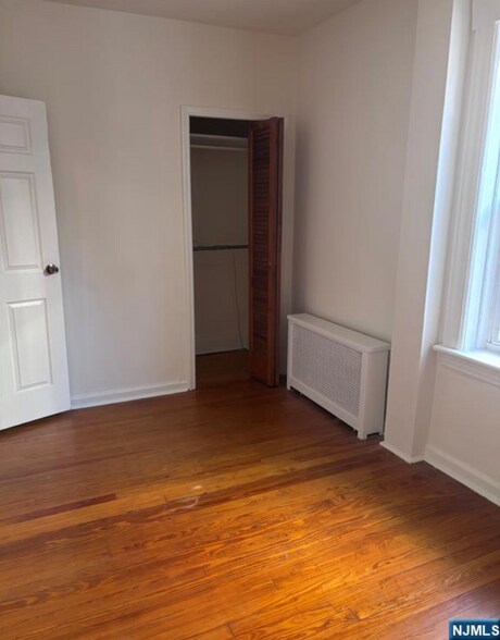 Building Photo - 467 Washington Ave