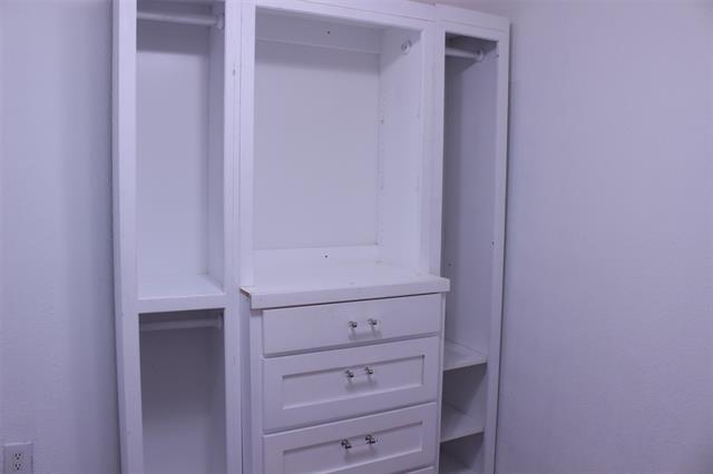 Building Photo - 2411 Anderson St