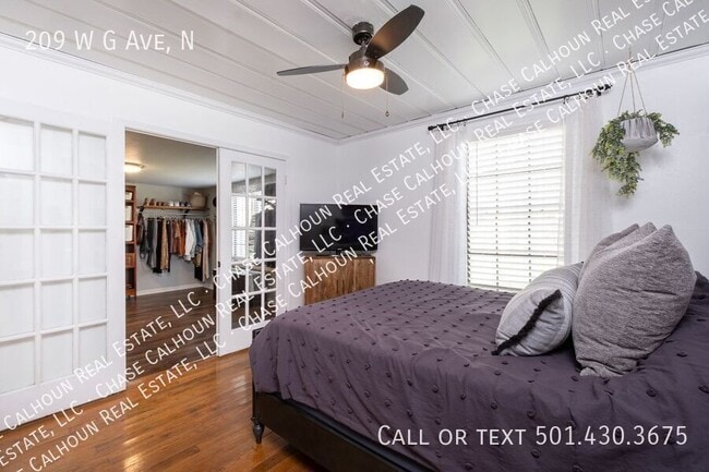 Building Photo - 209 W G Ave