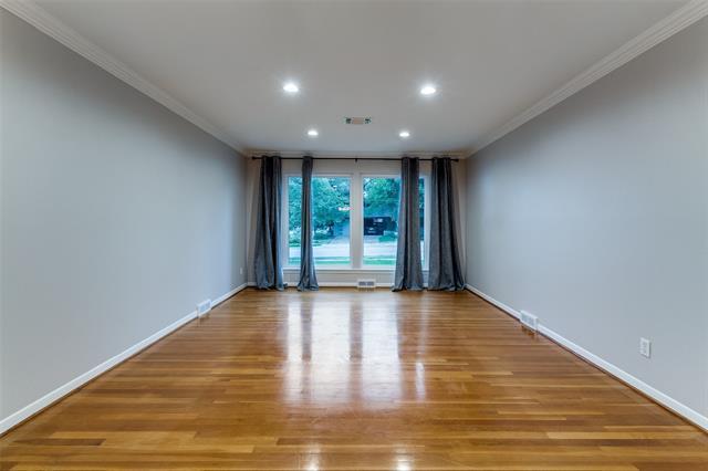 Building Photo - 3634 Woodleigh Dr