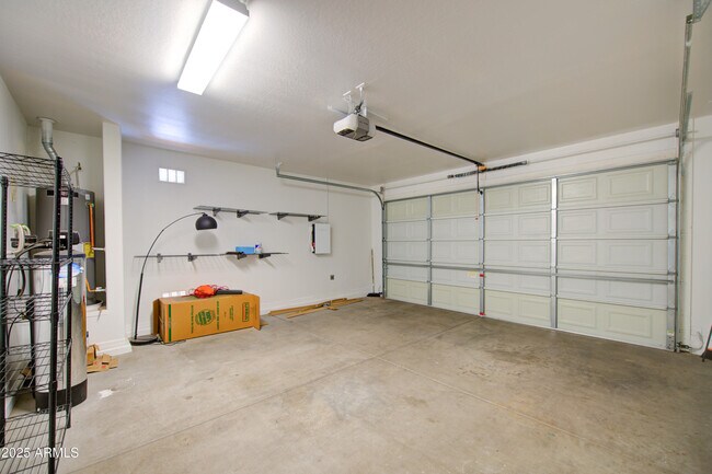 Building Photo - 15424 N 22nd Ln