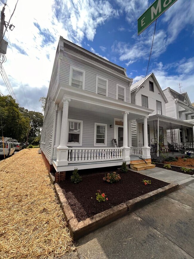 Primary Photo - 323 N 36th St
