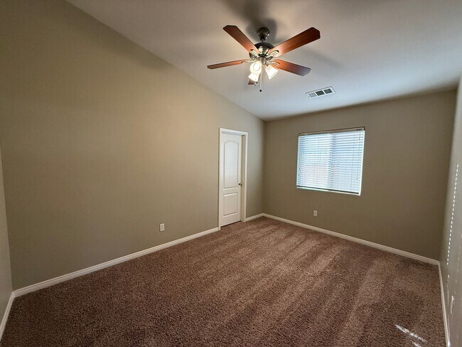 Building Photo - Spacious home with Solar! MOVE IN SPECIAL