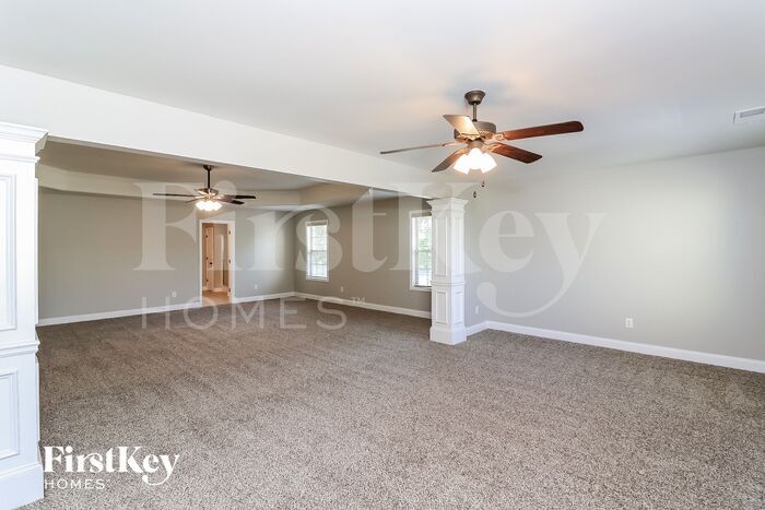Building Photo - 43 Mallard Glen Dr