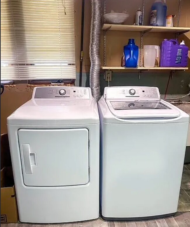 Building Photo - 8125 Georgia Ct N