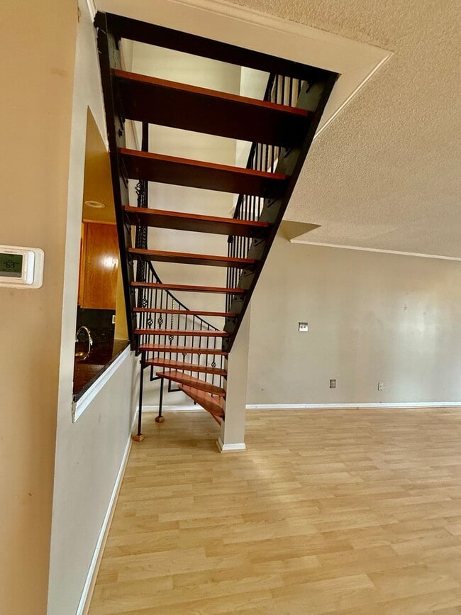 Building Photo - 2BD/2BA Condo in Greenbrier Neighborhood of Chesapeake - Backs up to Golf Course, Walking Trails!