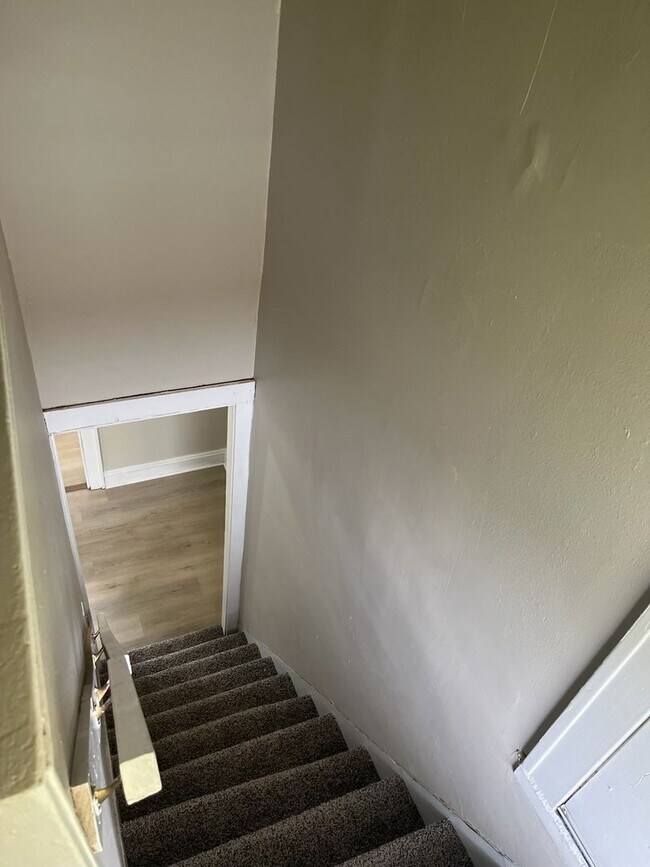 Building Photo - Newly updated home for rent!