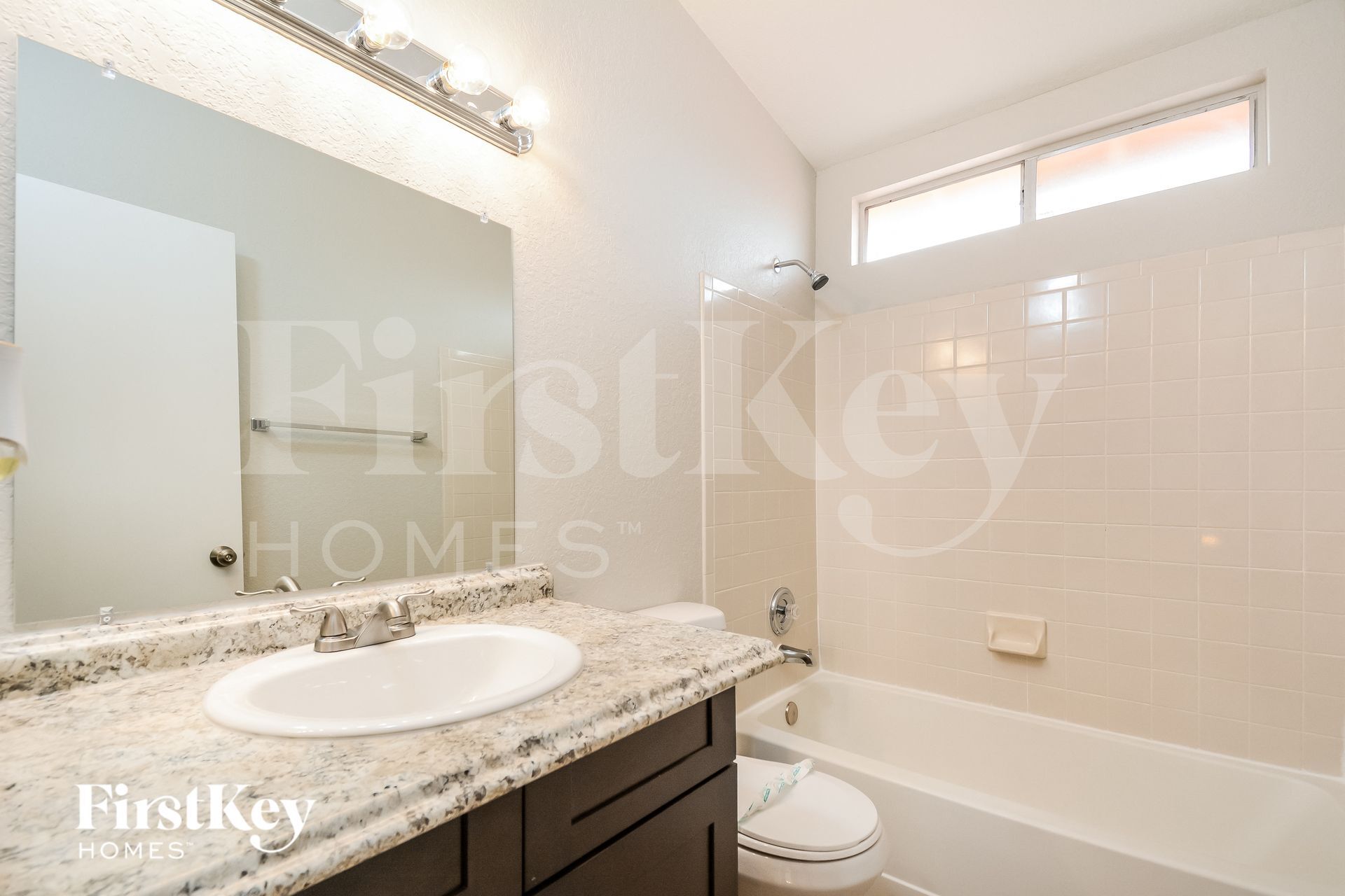 Building Photo - 9556 N Albatross Dr