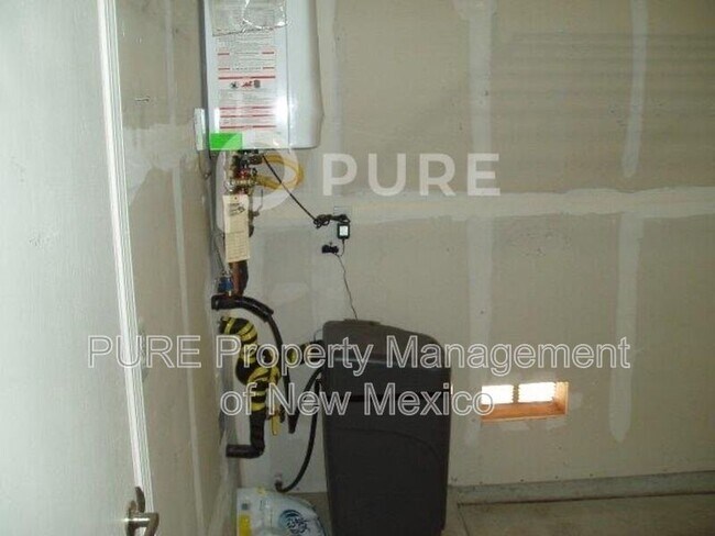 Building Photo - 9663 Mirasol Ave NW