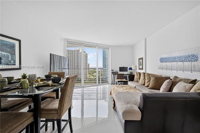 Building Photo - 335 S Biscayne Blvd