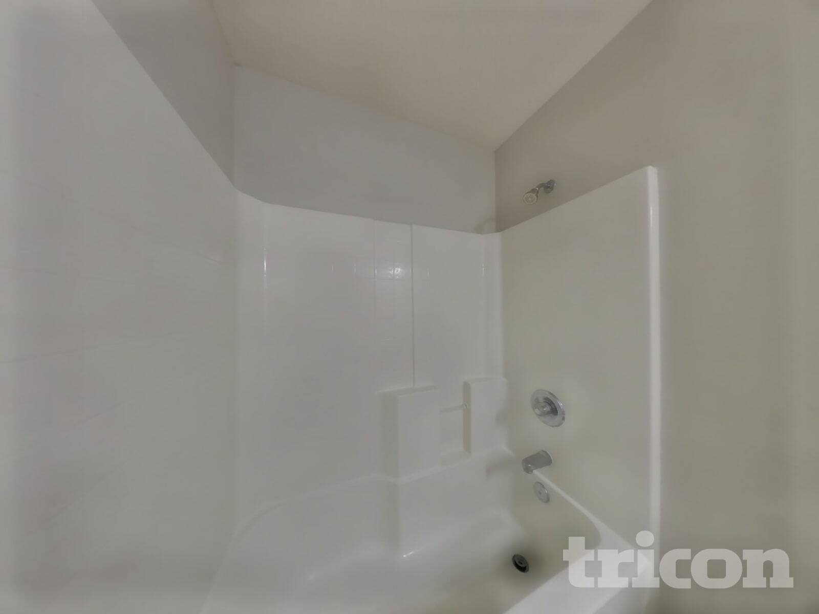 Building Photo - 12360 Anarania Dr