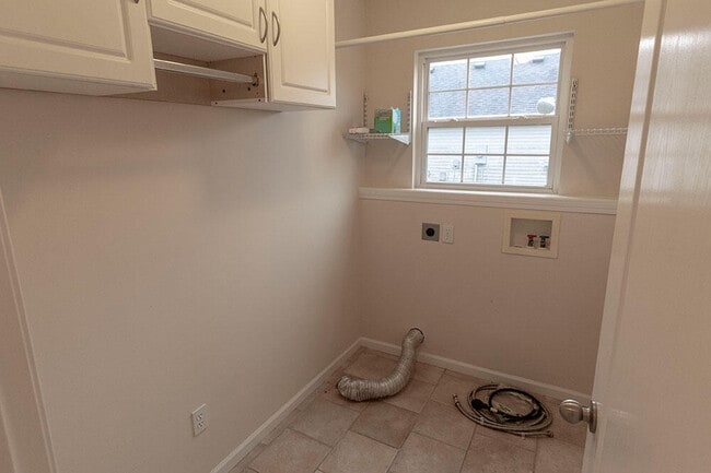 Building Photo - 4203 Spring Cress Dr