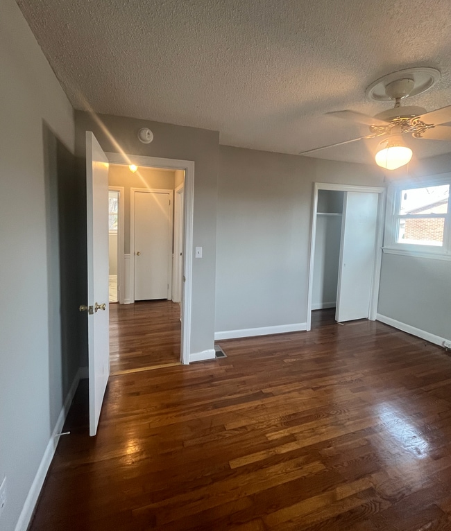 Building Photo - 310 Hammett Bridge Rd