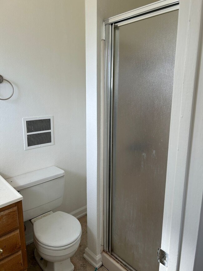 Building Photo - **SPARKS SINGLE STORY HOME**