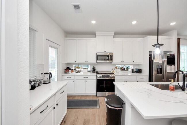 Building Photo - 21202 Fiery Skipper Dr