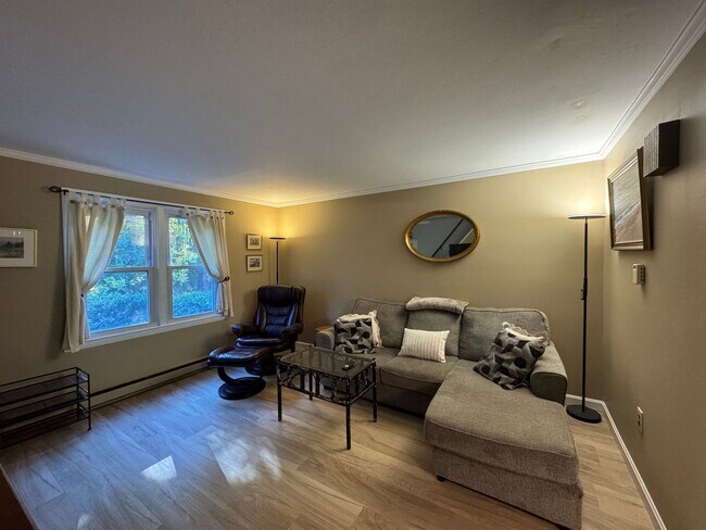 Building Photo - Fully Furnished 2-Bedroom Home for Rent – ...
