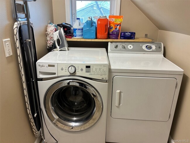 Building Photo - 65 Morning Glory Rd