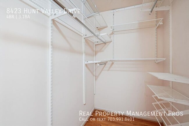 Building Photo - 8423 Hunt Valley Dr