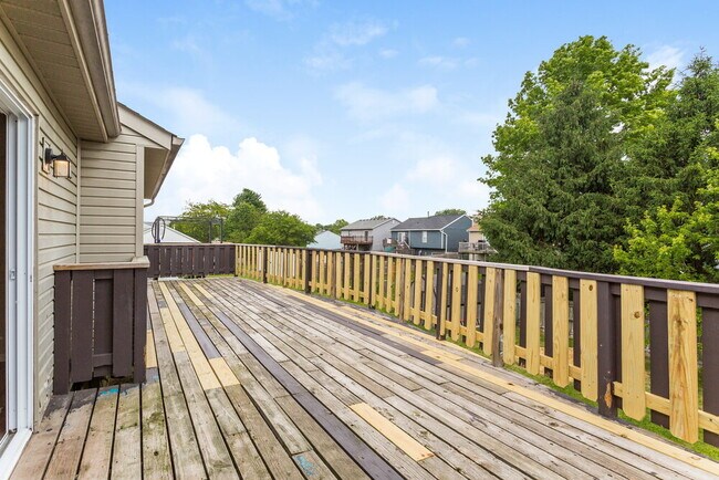 Building Photo - 1024 Esther Dr