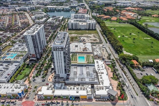 Building Photo - 5252 NW 85th Ave