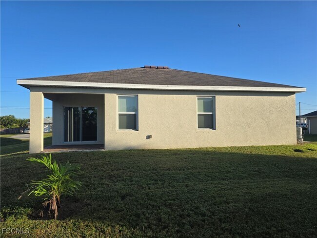 Building Photo - 1230 NW 19th St