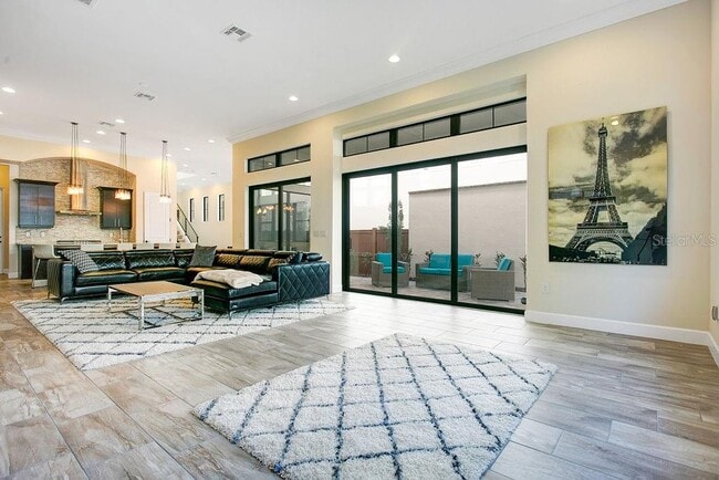 Building Photo - 8455 Via Vittoria Way