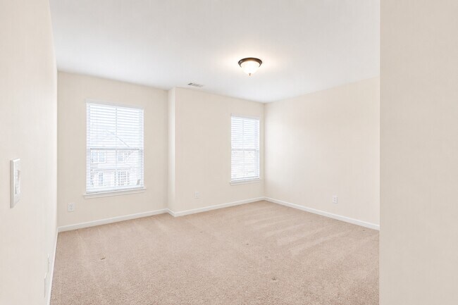 Building Photo - 7245 Rocking Horse Ln