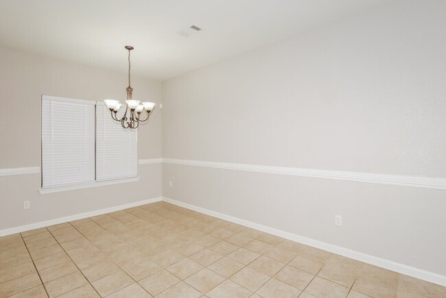 Building Photo - 290 Garden Springs Dr