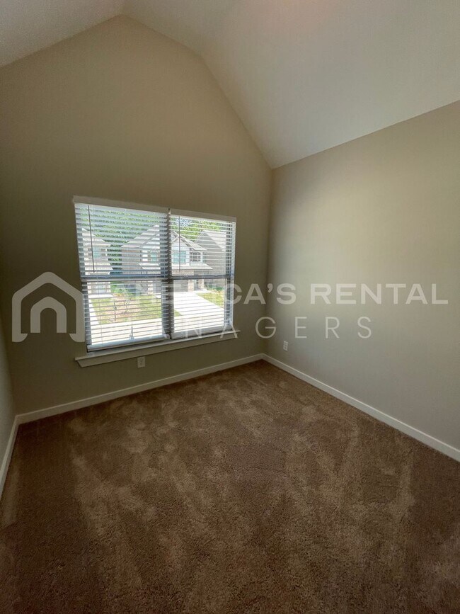 Building Photo - 286 Shiloh Creek Dr